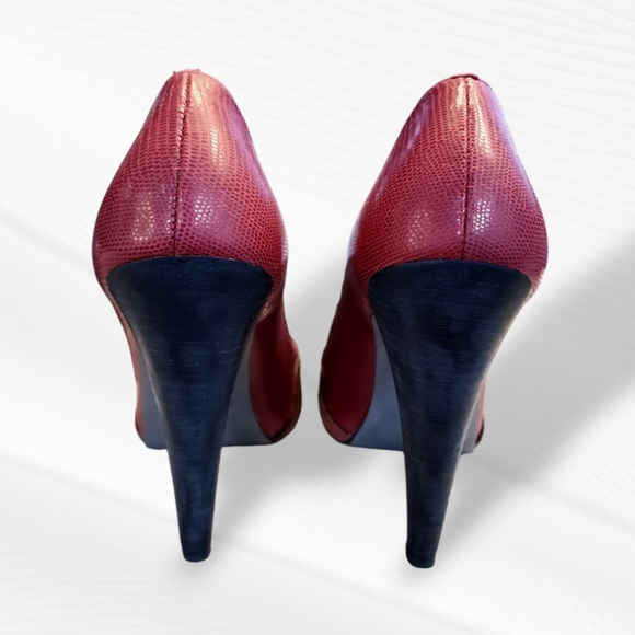 Steve Madden Burgundy Leather Stacy Zipper Style Platform Pumps - Picture 5 of 9